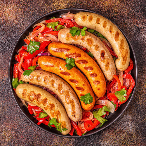 Grilled sausages with vegetables